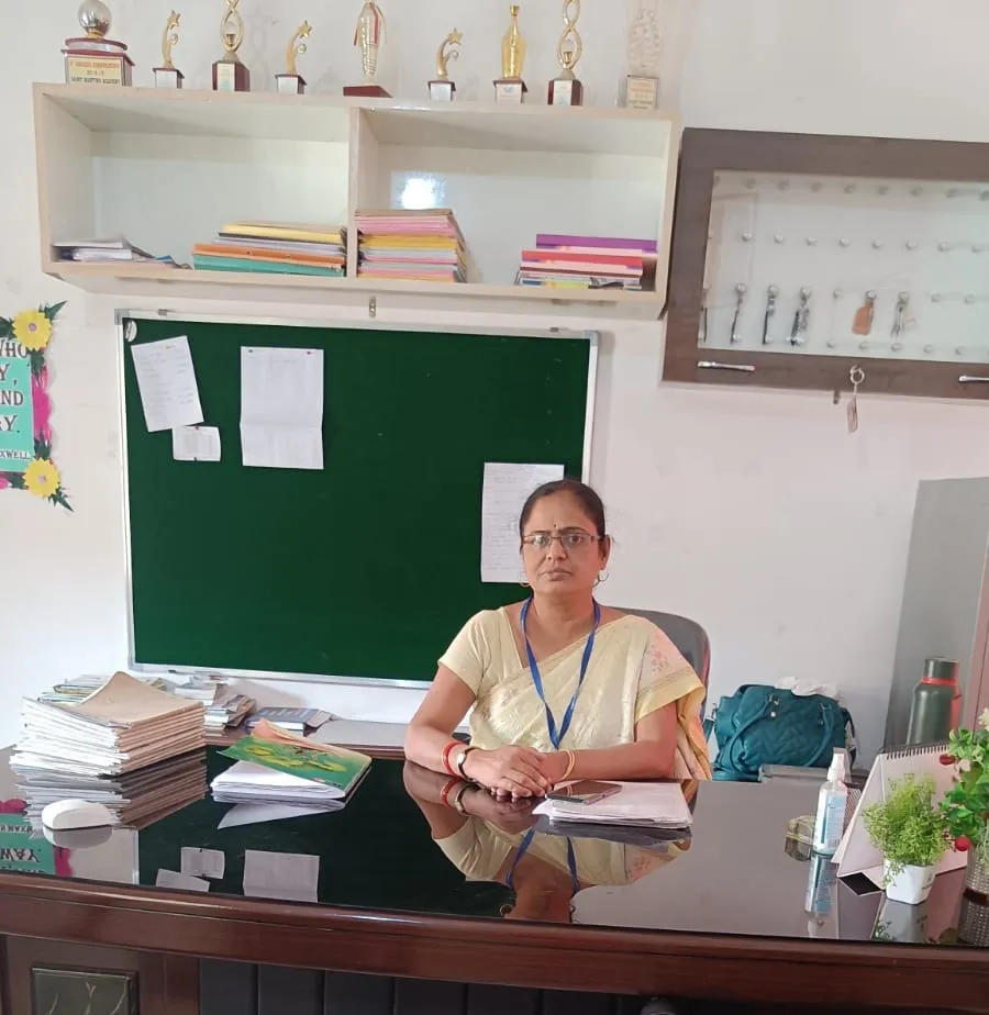 Dr. Meenakshi Shrivastava