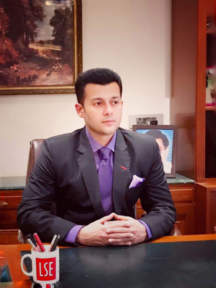  Dr. Alakshendra Swarup