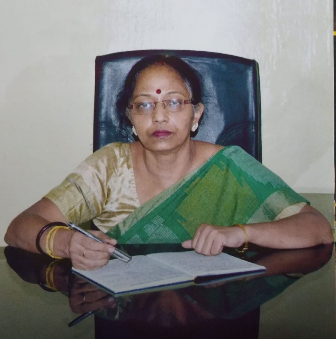 Mrs. Mousumi Majumdar