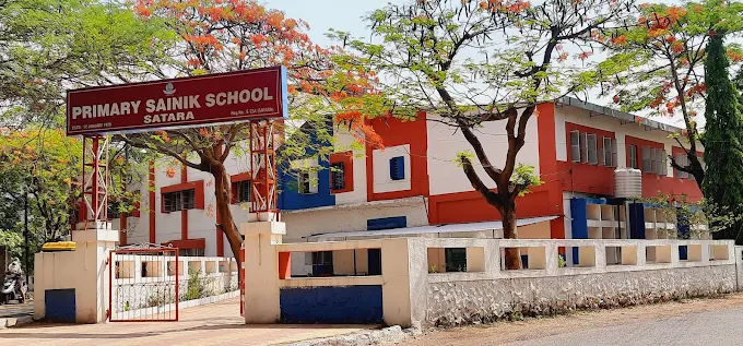 Sainik School, Satara