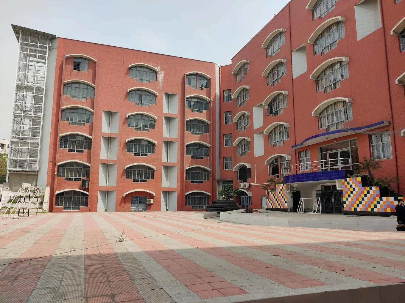 Fr. Agnel School (FAS), Sector 62 Photos