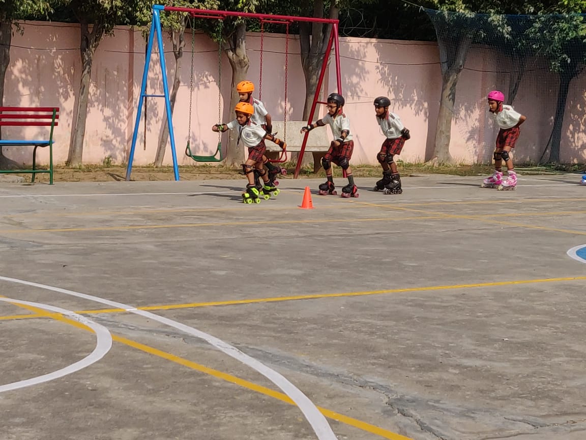 Kamal Public School campus