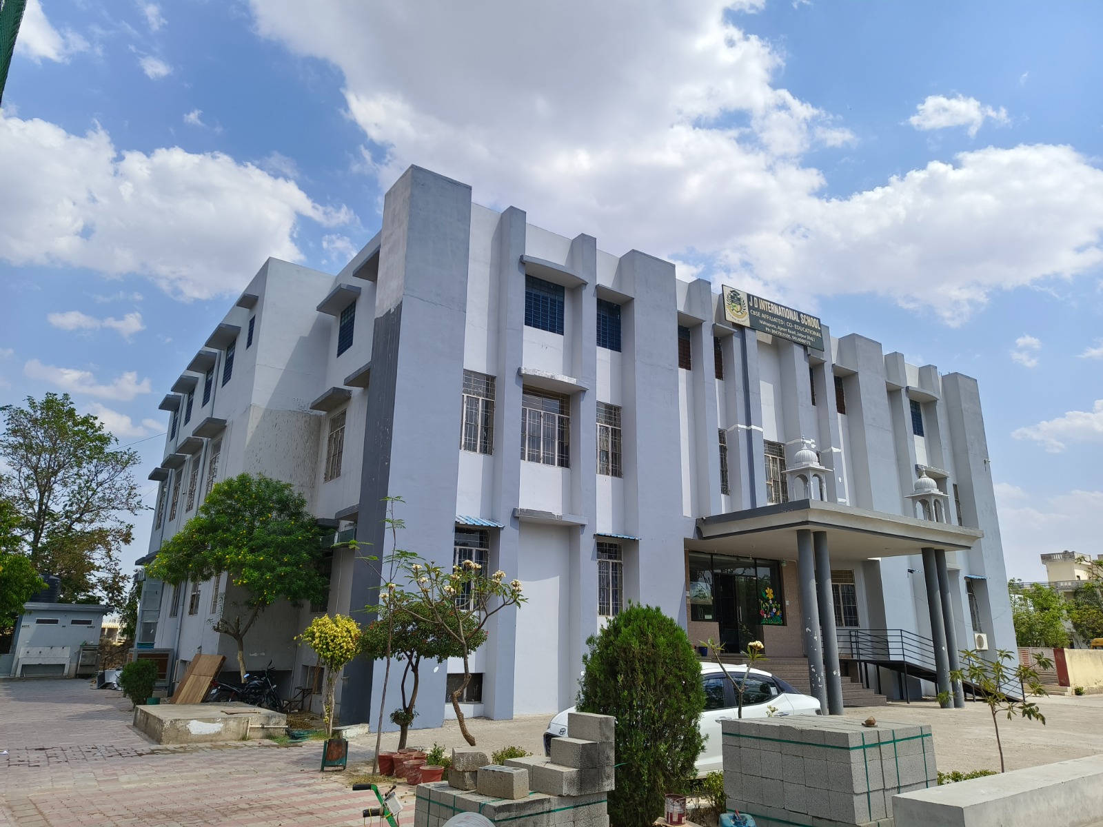 JD International School school campus photo