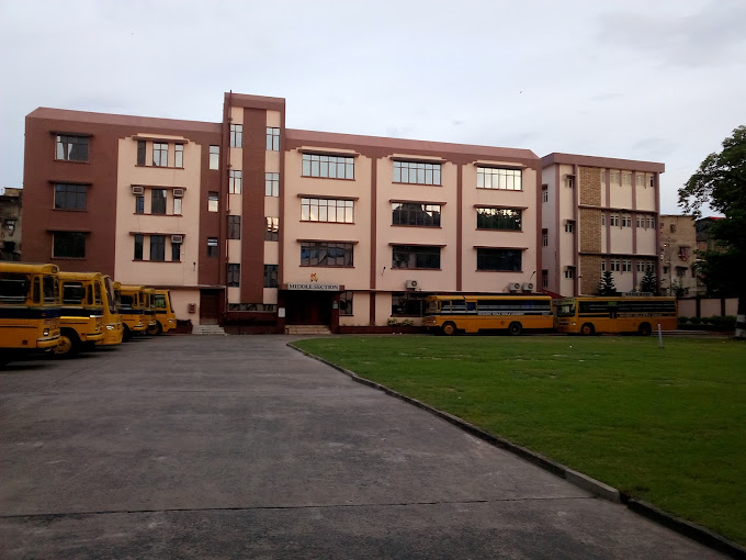 Mahadevi Birla Girls Hr Sec School school campus photo