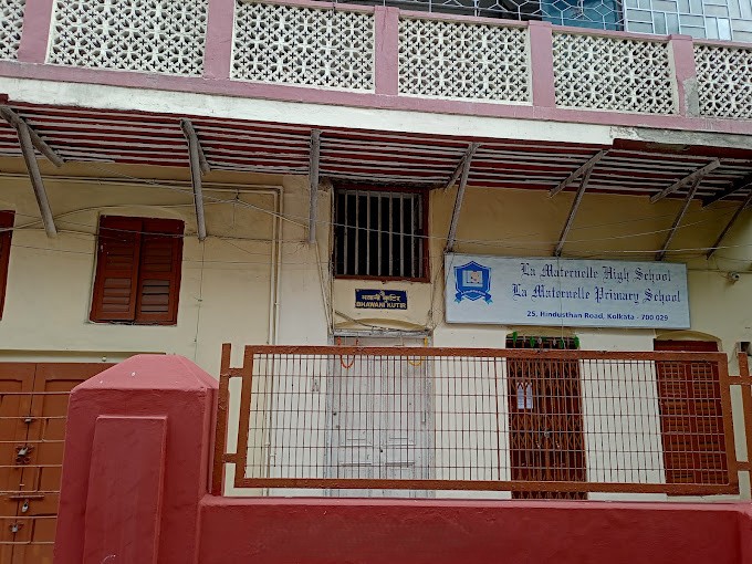 La Maternelle Primary & High School