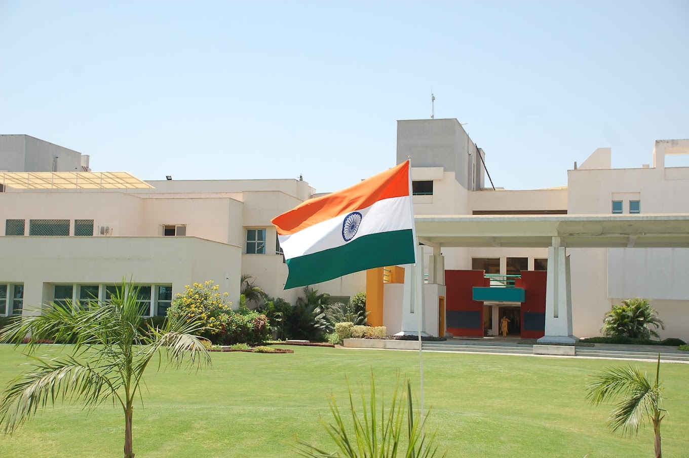 Navrachana International School school campus photo
