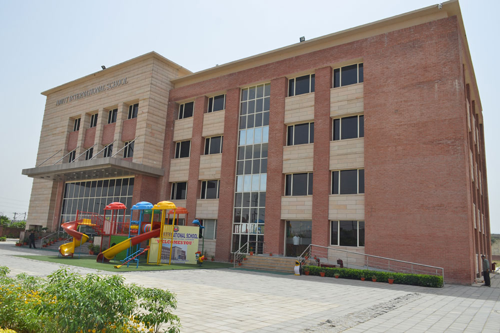 Amity International School school campus photo