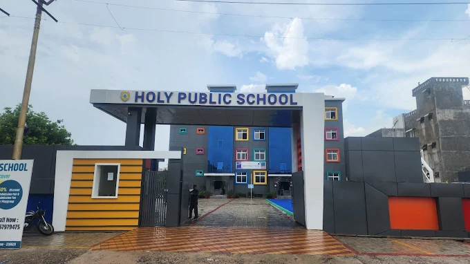 Holy Public School school campus photo