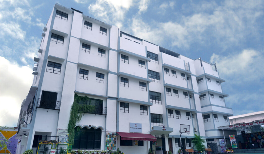 The Lucknow Public Collegiate school campus photo
