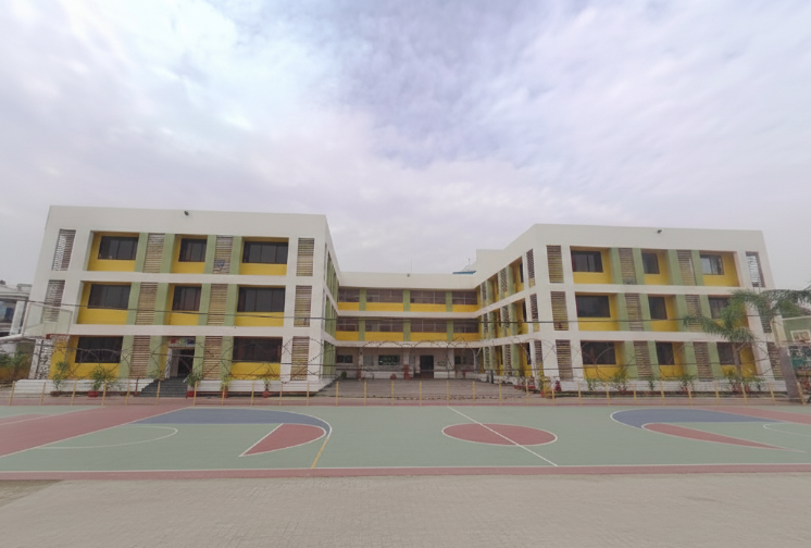 VIBGYOR High School school campus photo