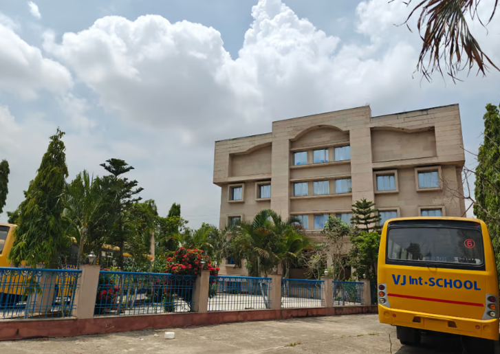 VJ International School school campus photo