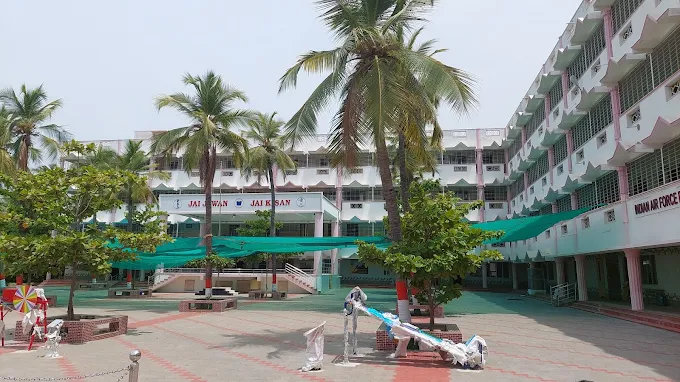 AKT Memorial Vidya Saaket School school campus photo