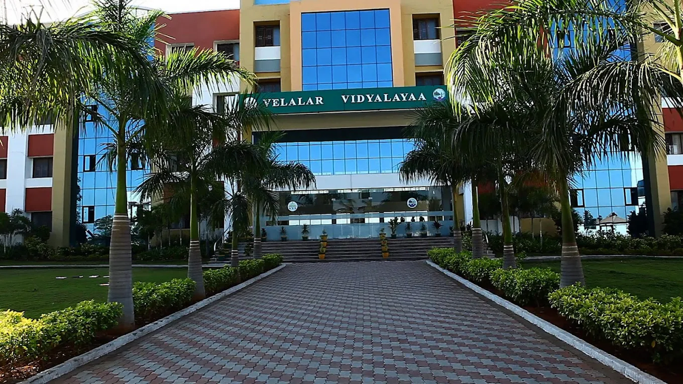 Velalar Vidyalayaa Senior Secondary School school campus photo