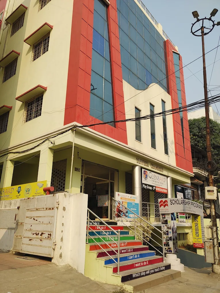 Glenbard International School  campus