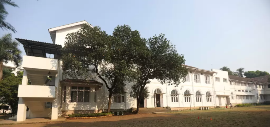 Bai Avabai Petit Girls’ High School school campus photo