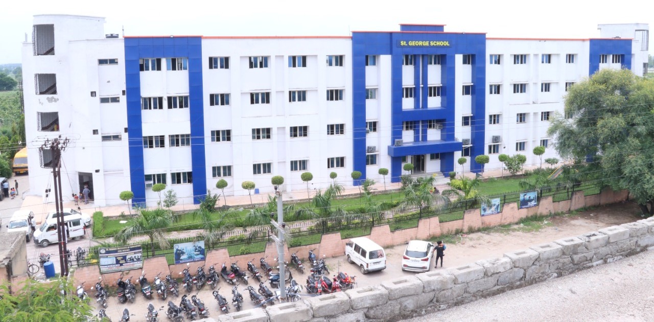 St. George School school campus photo