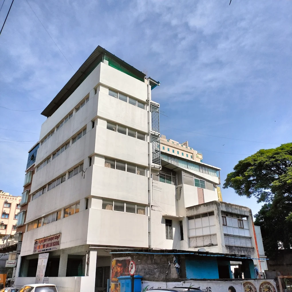New Oxford English School