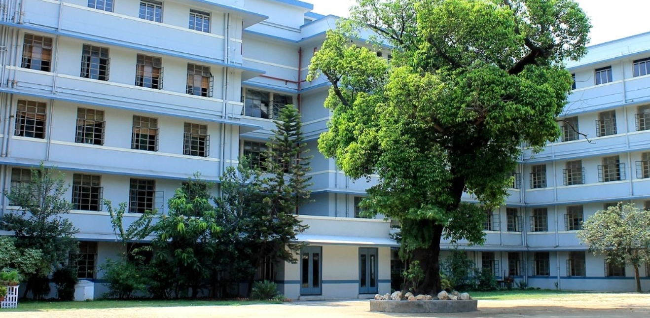 Modern High School For Girls school campus photo