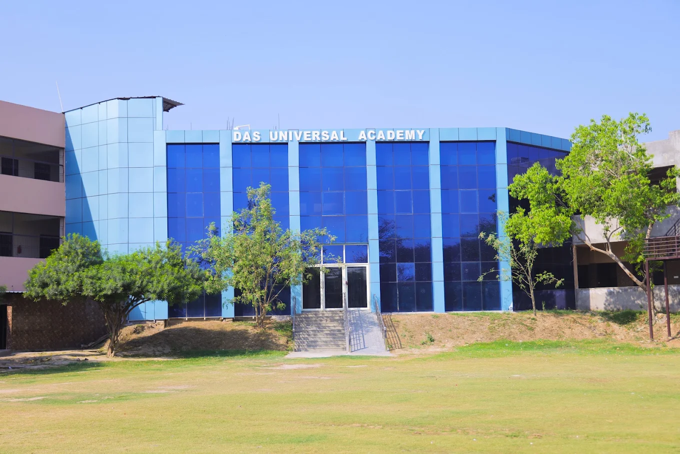 Das Universal Academy