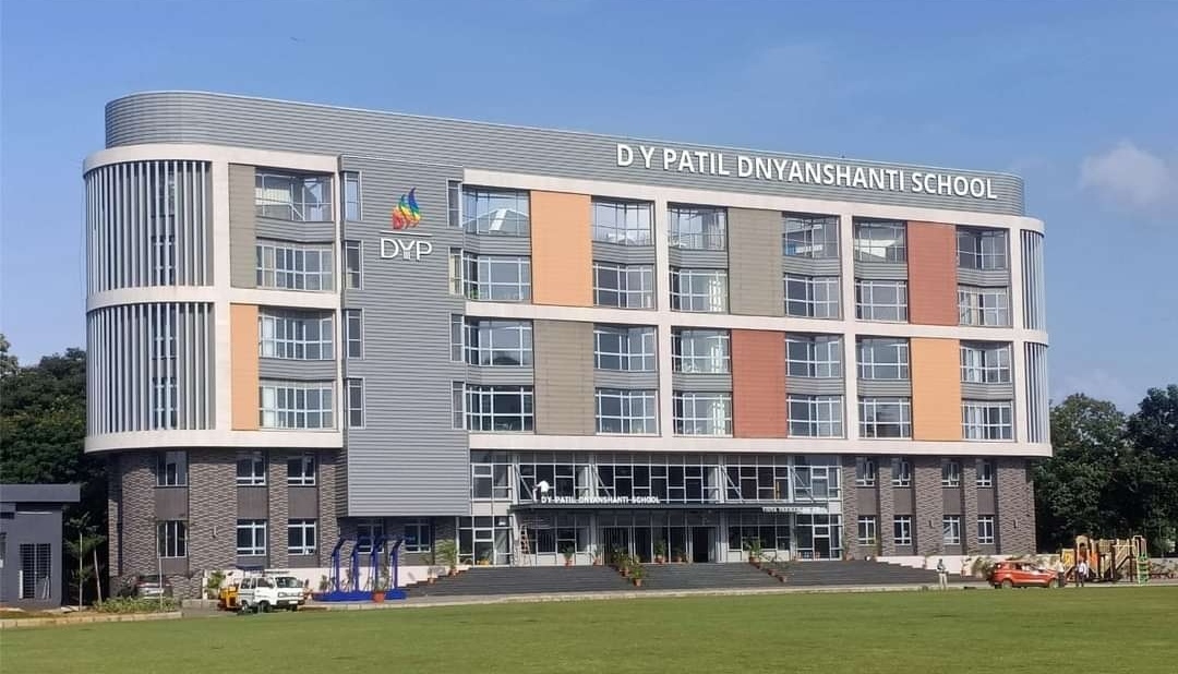 D Y Patil Dnyanshanti School