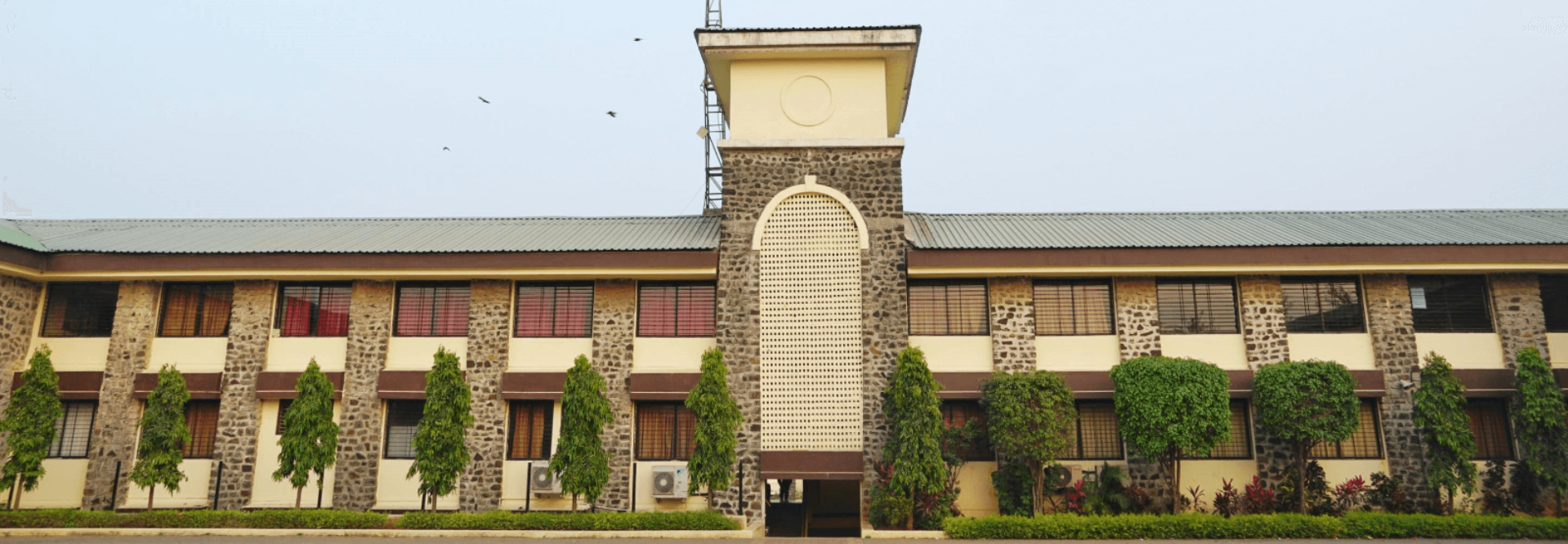 Fazlani International School