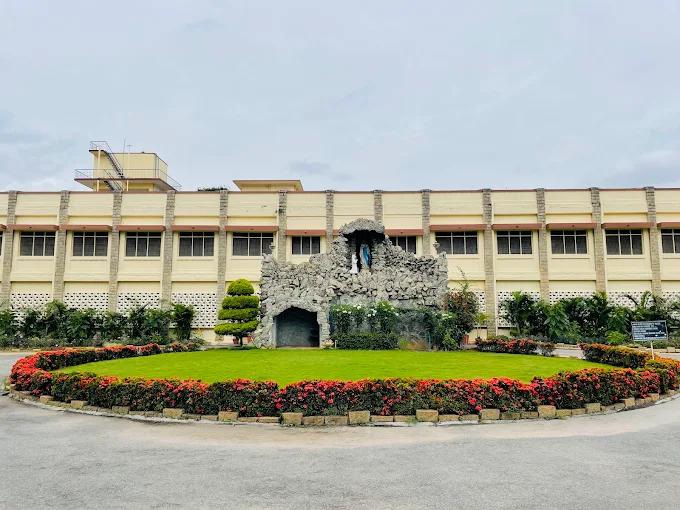 Carmel Convent High School