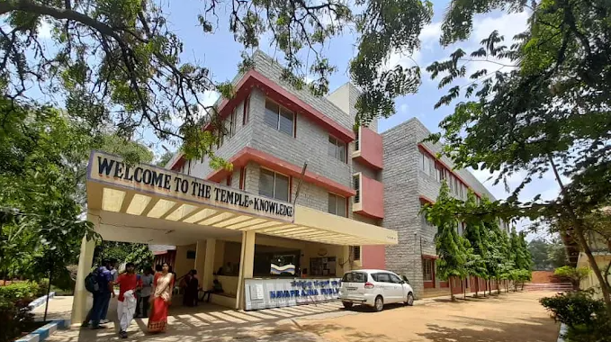 Navaprajna Public School