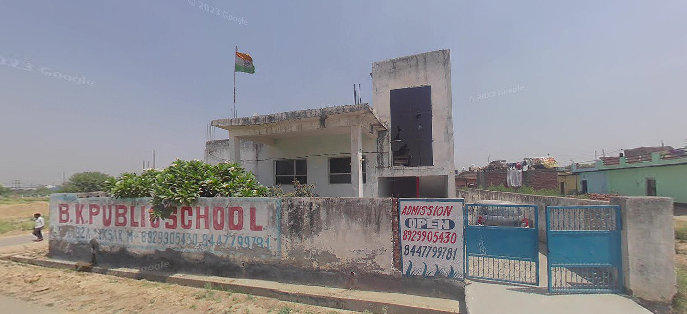 B K Public School school campus photo