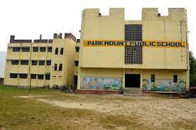 Park Mount Public School school campus photo