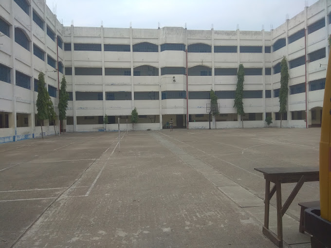 The Holy Angels English Academy school campus photo