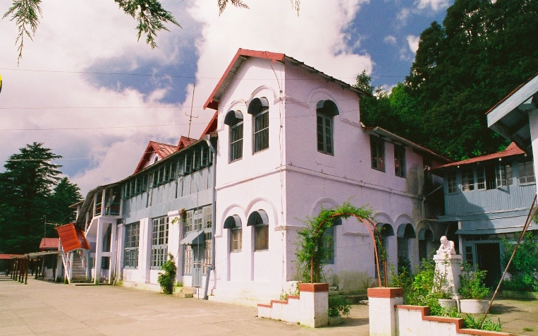 Birla Vidya Mandir school campus photo