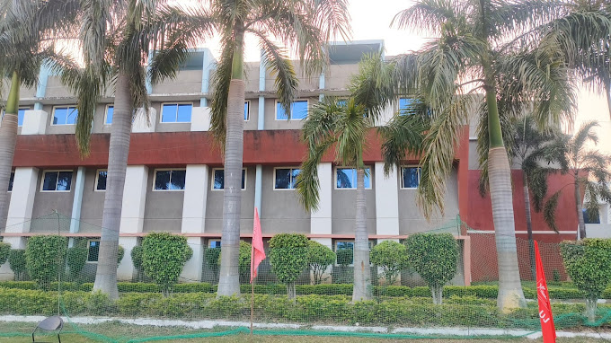Himalaya International School school campus photo