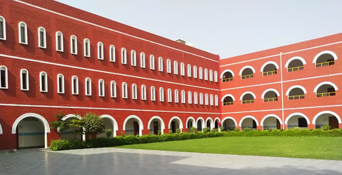 S.D. Saraswati Bal Mandir school campus photo
