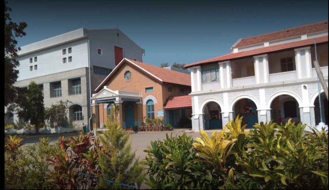 St. Francis Xavier Girl's High School school campus photo