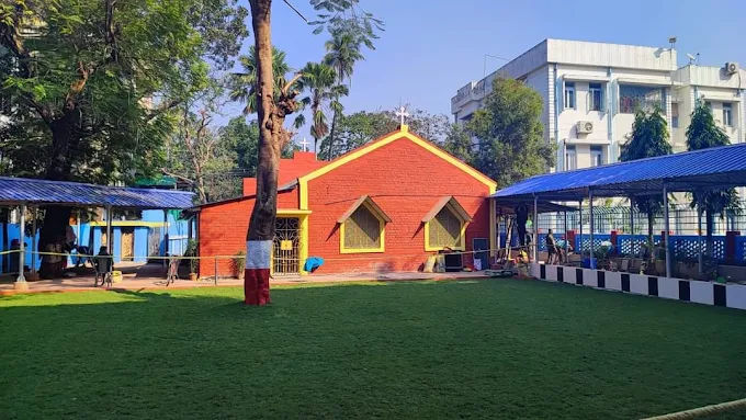 St. Stephens School school campus photo