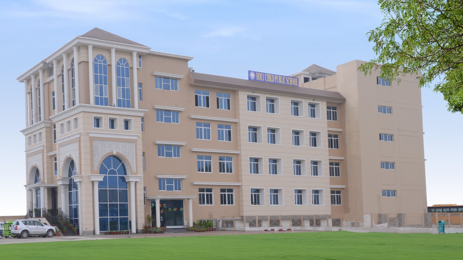 Holy Child Public School (HCPS), Sector 75, Faridabad