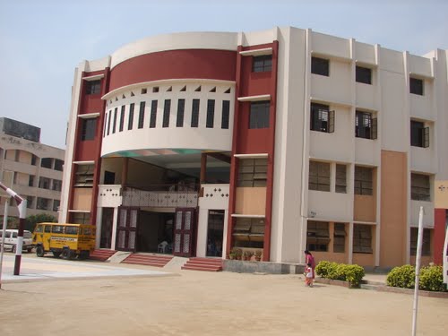 New Nanki Public School school campus photo