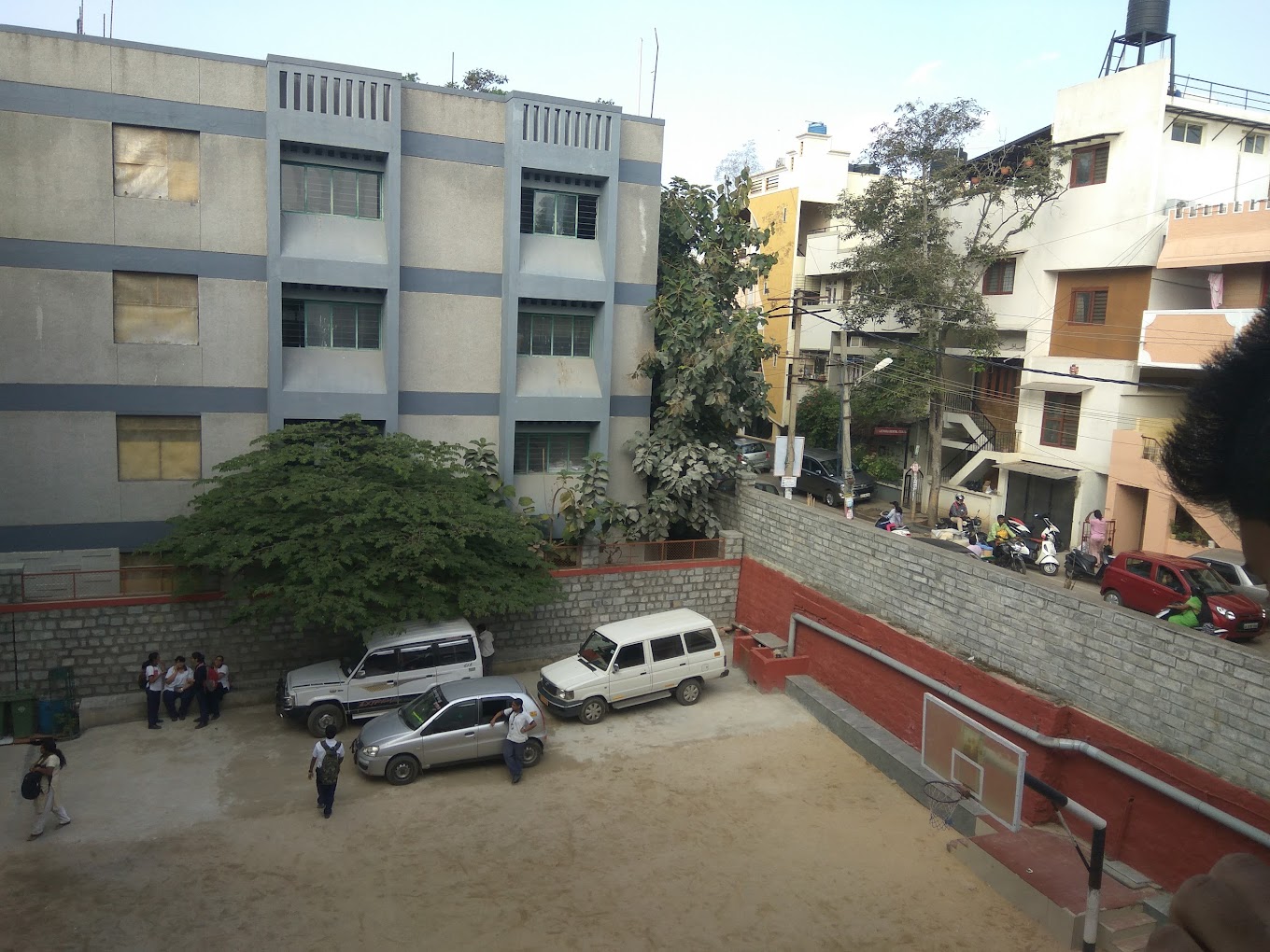 The Indiranagar Cambridge School school campus photo
