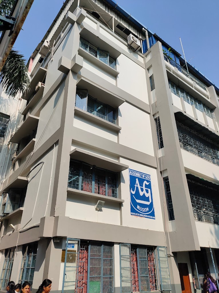 The Oxford International School school campus photo