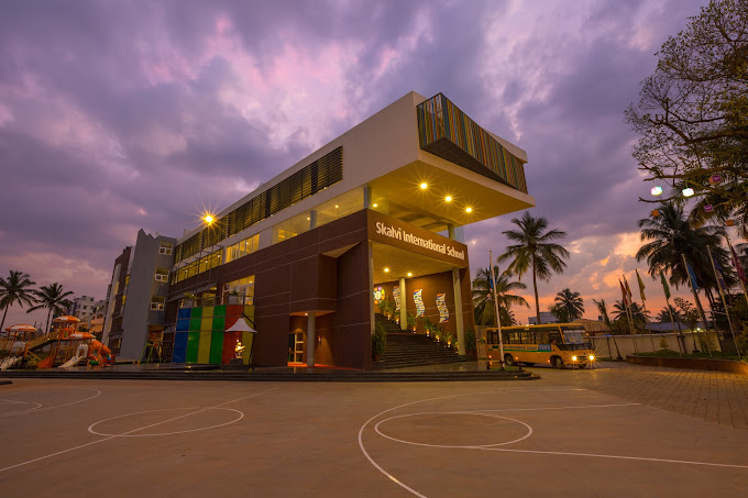 Skalvi International School school campus photo