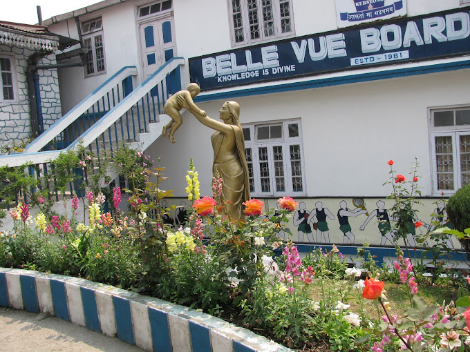 Belle Vue Boarding School school campus photo
