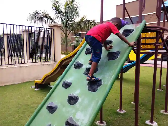 Mount Litera Zee School campus 6