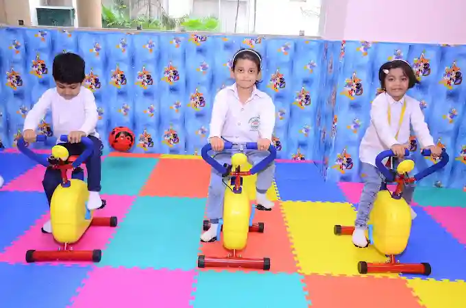 Modern Delhi International School 4