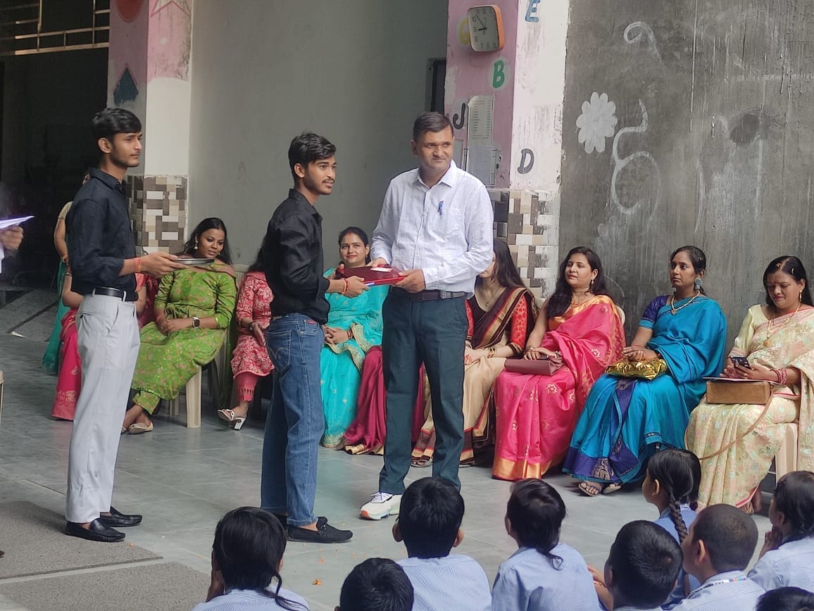 Aadarsh Gyan Vatika School 6