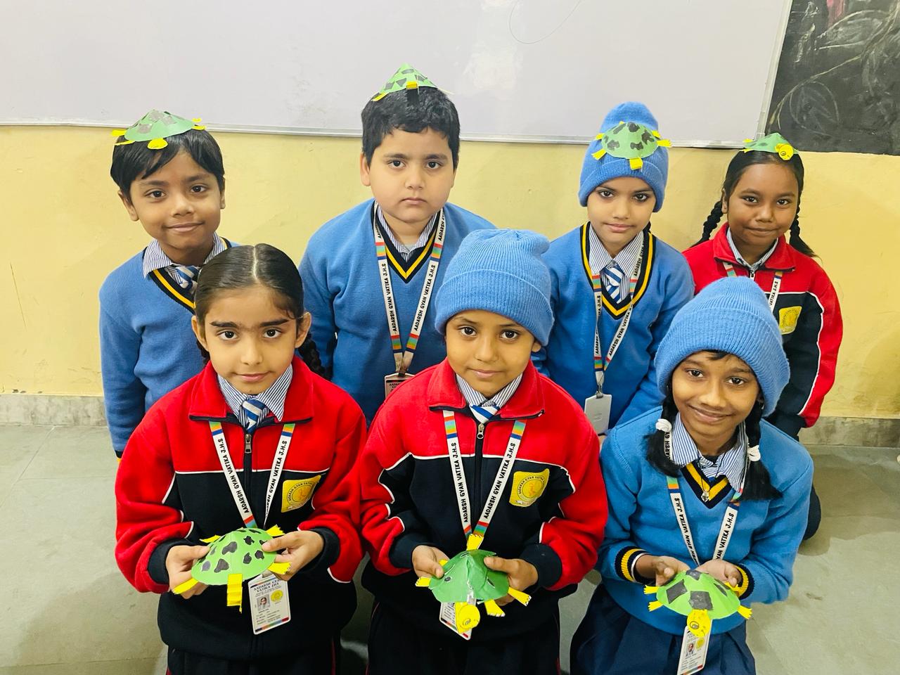 Aadarsh Gyan Vatika School 8