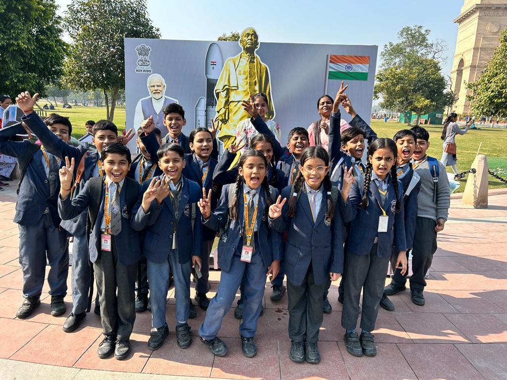 Aggarwal Public Junior High School 7