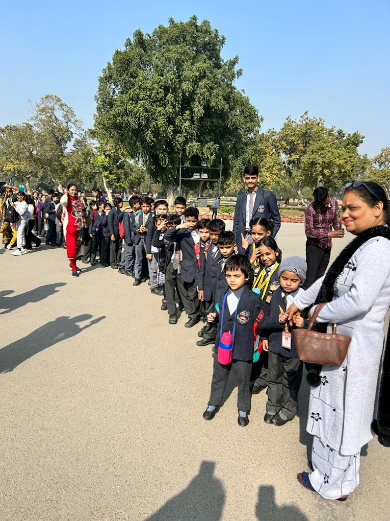 Aggarwal Public Junior High School 23