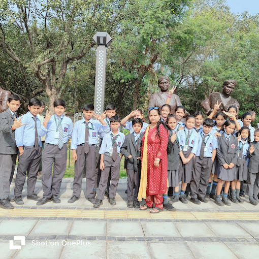 Green Valley Modern School 2