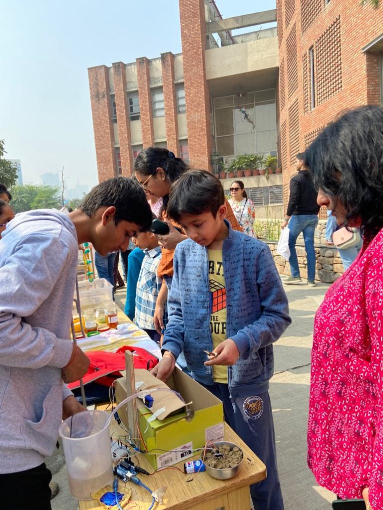 Prakriti School 24