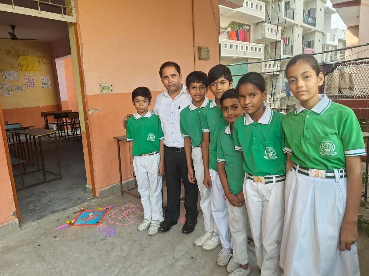 S.A.N. Public School 8